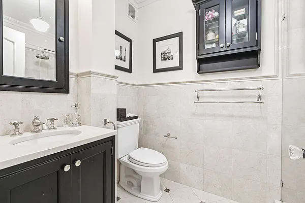 Sold by Compass | media 10