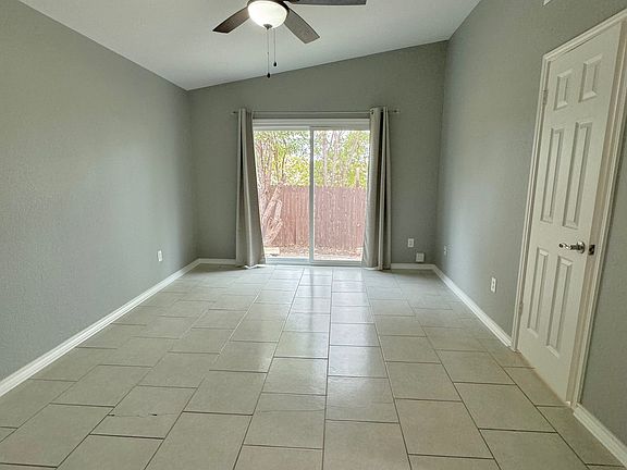 5th image of 741 Meadowcreek Ct