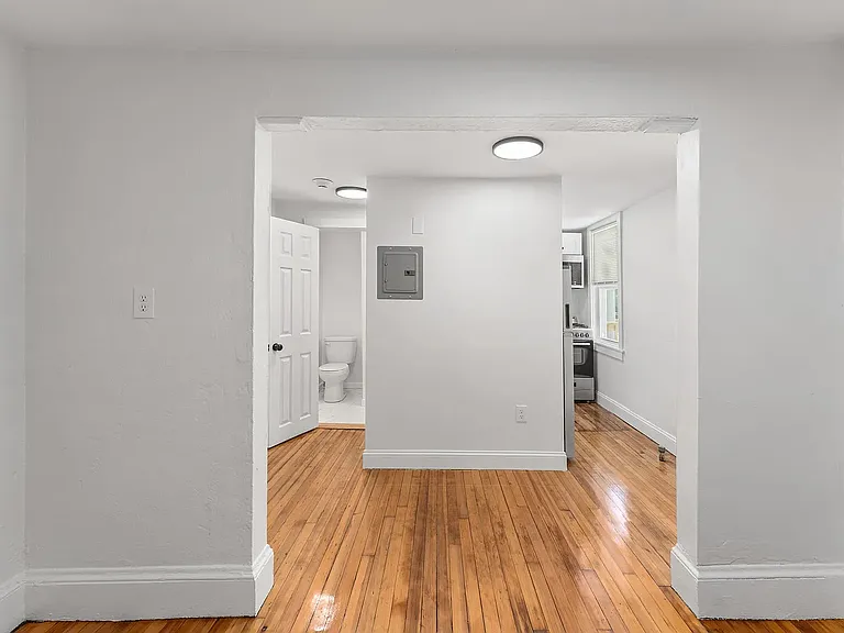 7 Main St #12 — Photo 11