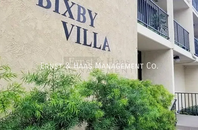 4595 California Ave #209 — Photo 2
