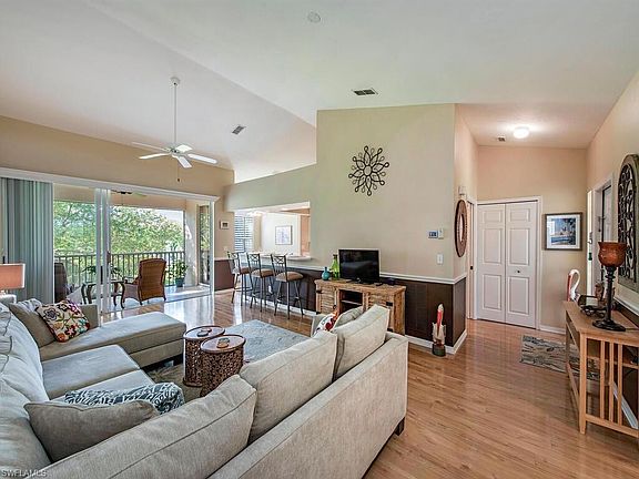 3rd image of 76 4th St APT 1-201