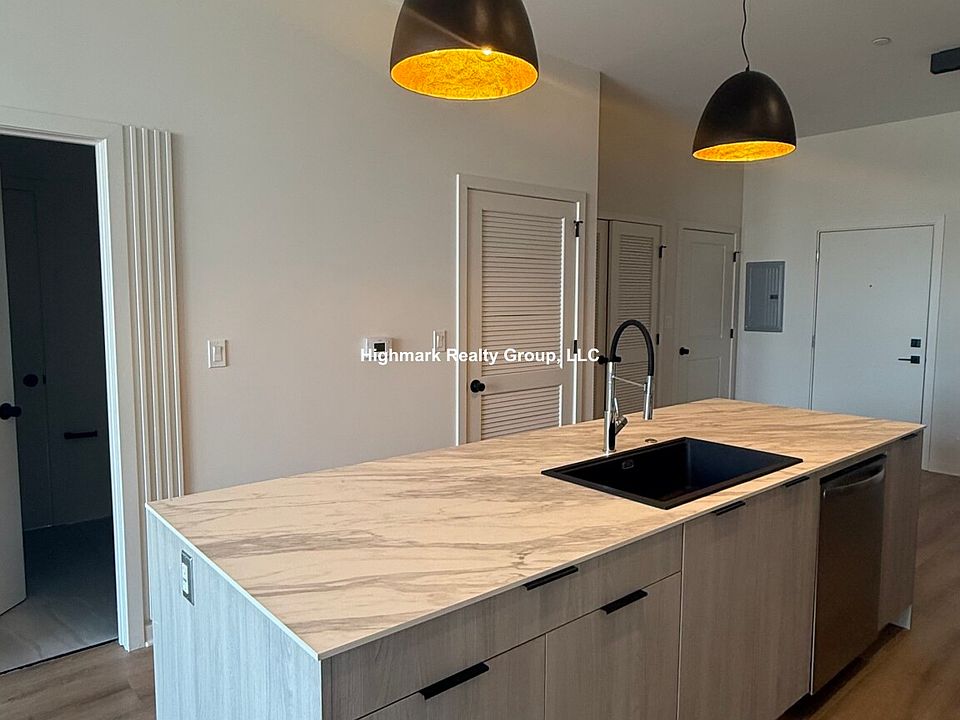 1st image of 3207 N Narragansett Ave #302A