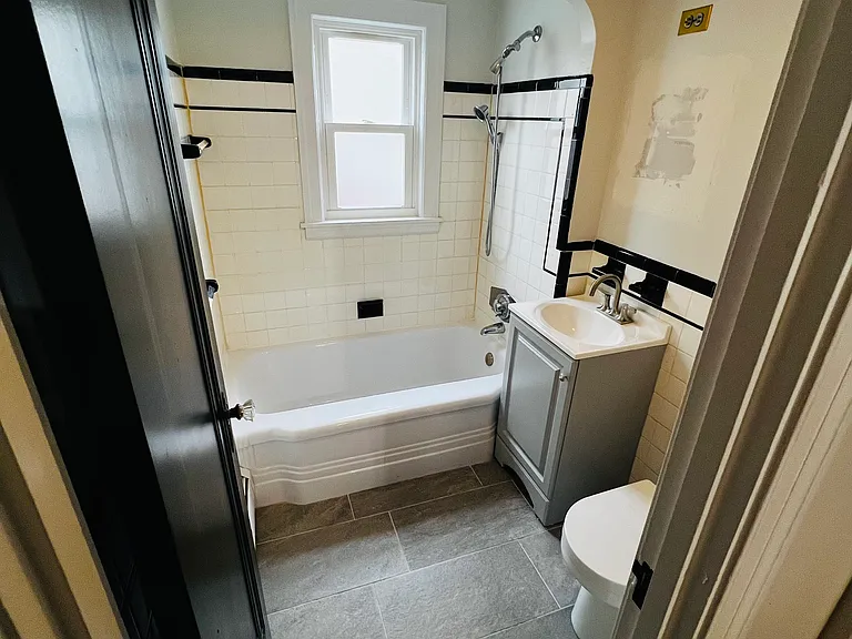 19 Atlanta St #1 — Photo 3