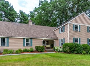 4 Hart Rd, Chelmsford, MA 01824