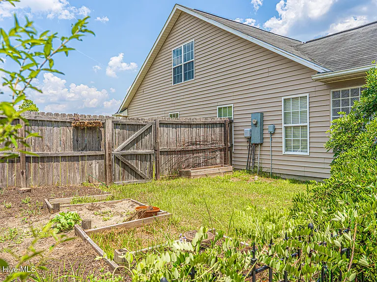 112 Holly Oak Cir — Photo 34