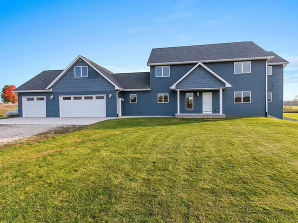 9647 Bison Rd, Fremont, WI 54947