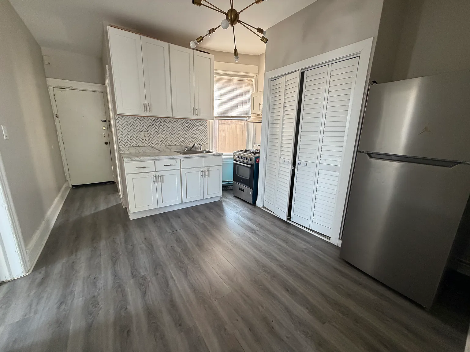 2 bed, 750 sqft, $1,795 — Photo 1