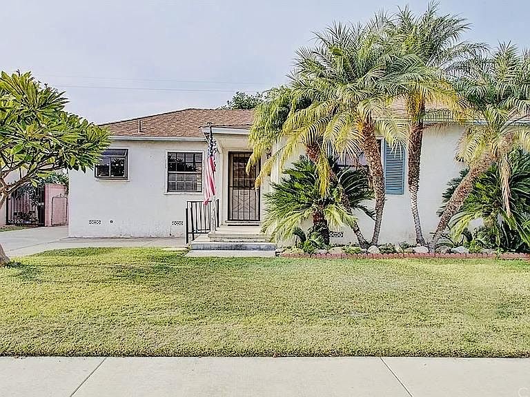 1st image of 5313 Lemoran Ave