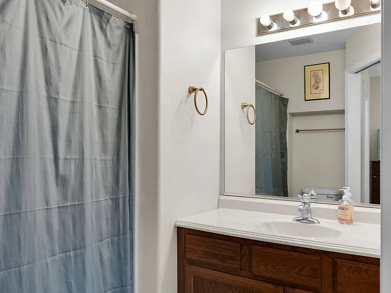 1317 N Forsythia Cir — Photo 6