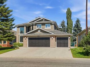 12078 W Diamond Vw SE, Calgary, AB T2J7B2