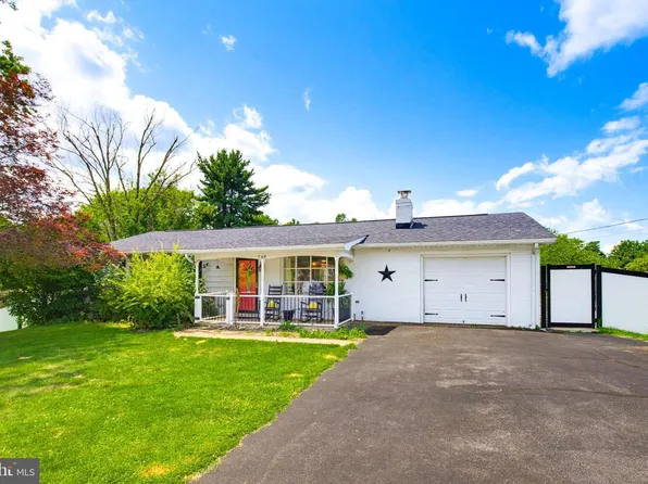 749 Frey Rd, Chambersburg, PA 17202