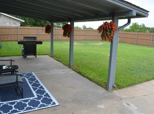 3100 Valley Forge Trl, Forest Hill, TX 76140