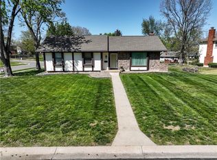 8829 Widmer Rd, Lenexa, KS 66215