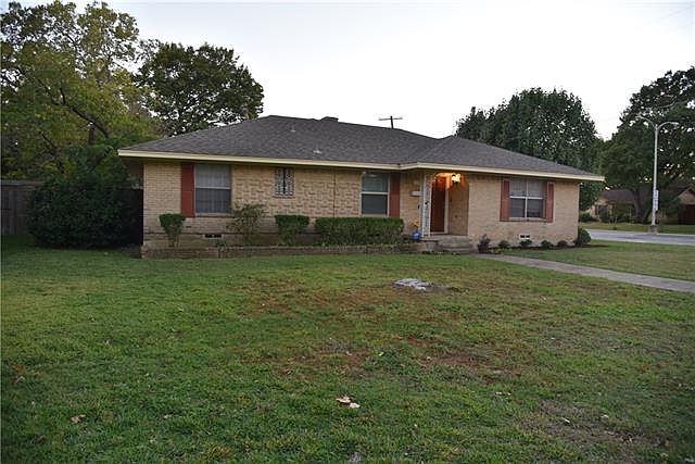1st image of 1125 Dumont Dr