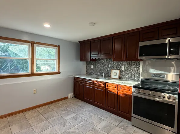 15 Maple Ave #1, South Hackensack, NJ 07606