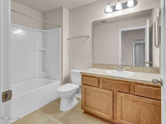 5th image of 218 LARKIN Place #108