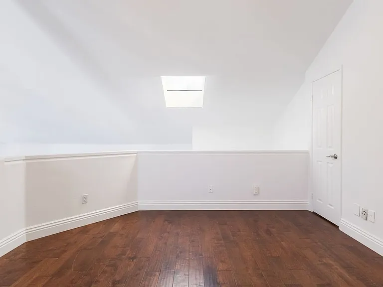 97 Shorebreaker Dr — Photo 30