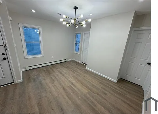 44 11th Ave W #3 — Photo 2