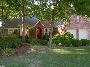 14 Calais Ct, Little Rock, AR 72223