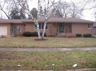 805 McDonnell St, Essexville, MI