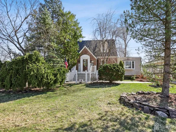 6 Claremont Ave, Colonia, NJ 07067