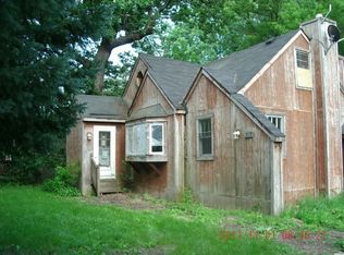 107 Woodland Dr, Round Lake Beach, IL 60073