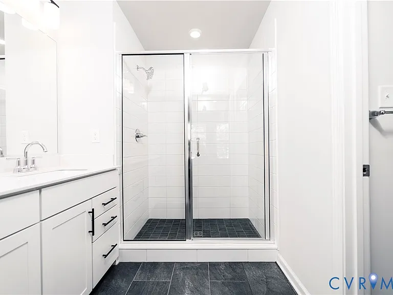 212 Avenda Ln — Photo 15