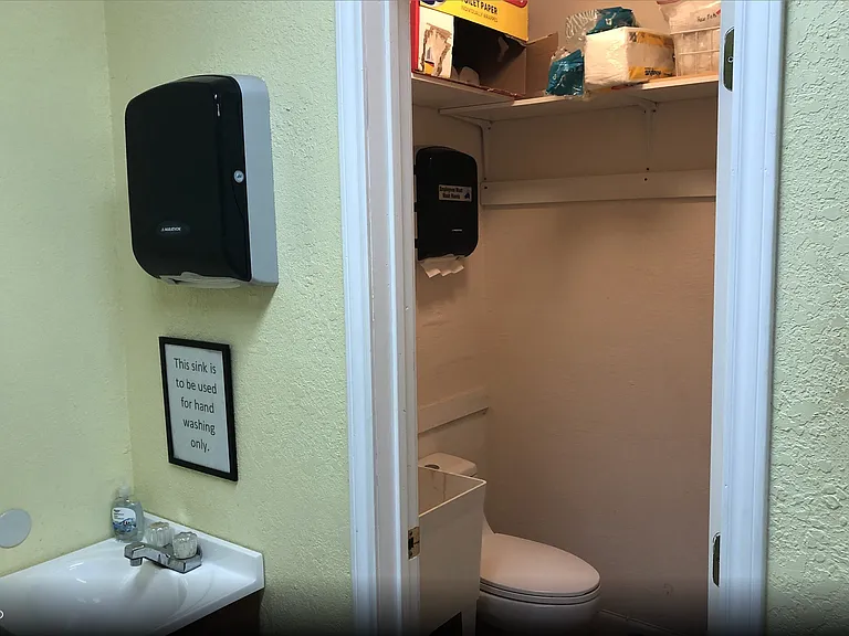 2522 Holly Hill Dr — Photo 14