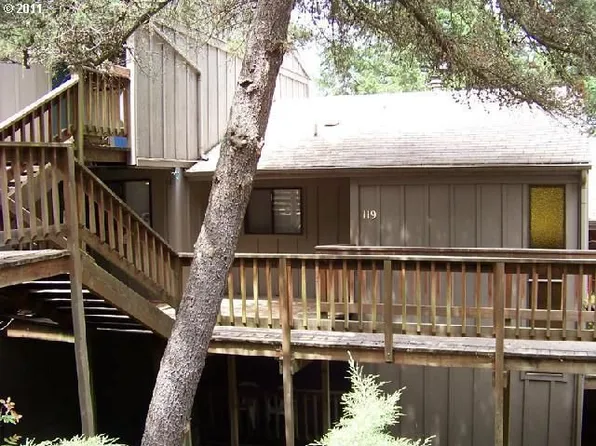 119 Treehill Loop, Eugene, OR 97405