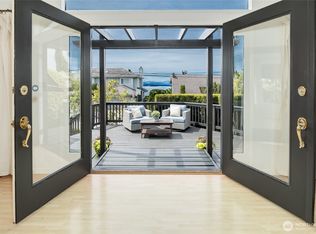 4056 56th Ave SW, Seattle, WA 98116