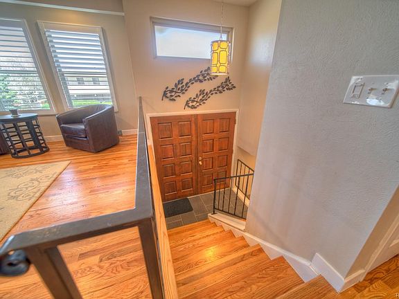 4th image of 8744 E Saratoga Pl