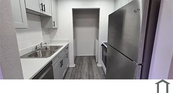 1550 11th St NE #F2 — Photo 19