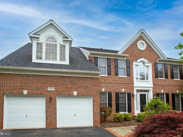 47265 Middle Bluff Pl, Sterling, VA 20165