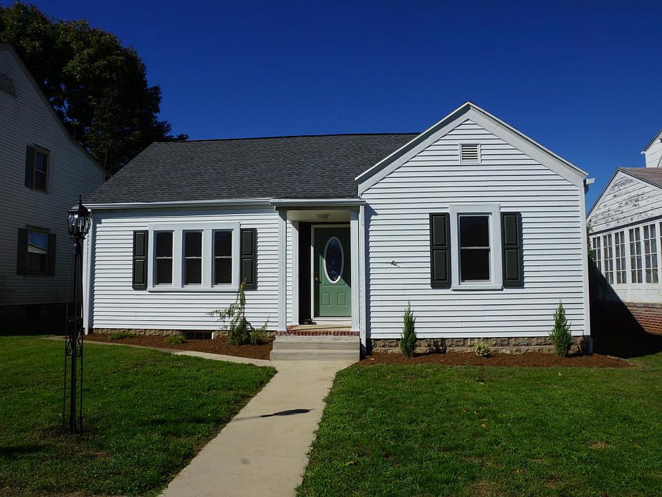 306 8th St.