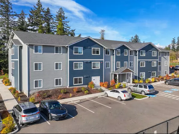 Pacific Pines Apartments