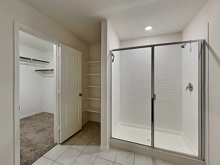 2909 Menguita St — Photo 10