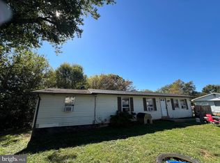32 Anvil Rd, Kearneysville, WV 25430