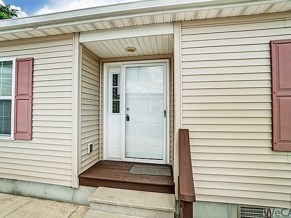 5th image of 605 Lakeridge Dr