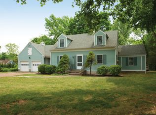 35 Pottersville Rd, Gladstone, NJ 07934