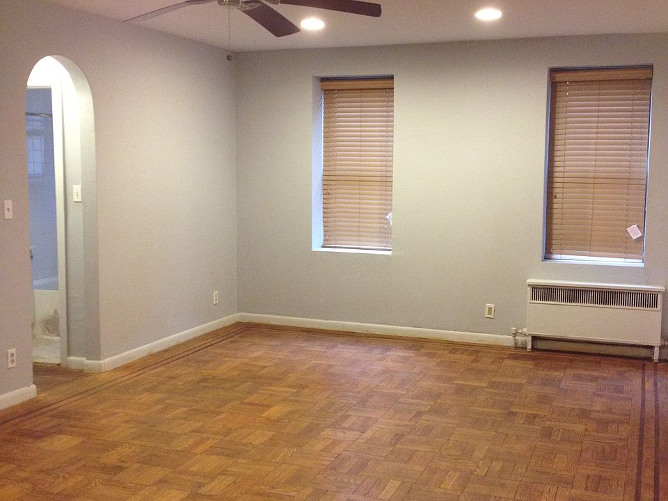 1st image of 1 Broad Pkwy APT 2K