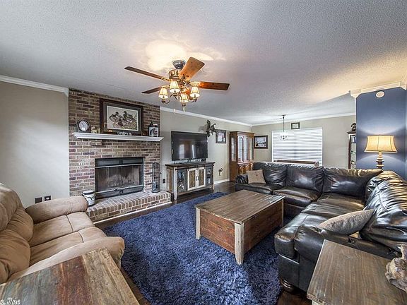 5th image of 25 Fieldcrest Cir