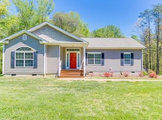 223 Mickie Town Rd, Maidens, VA 23102