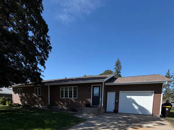 1230 S State St, Fairmont, MN 56031