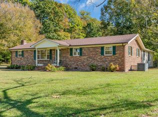 650 Parker Rd, Manchester, TN 37355