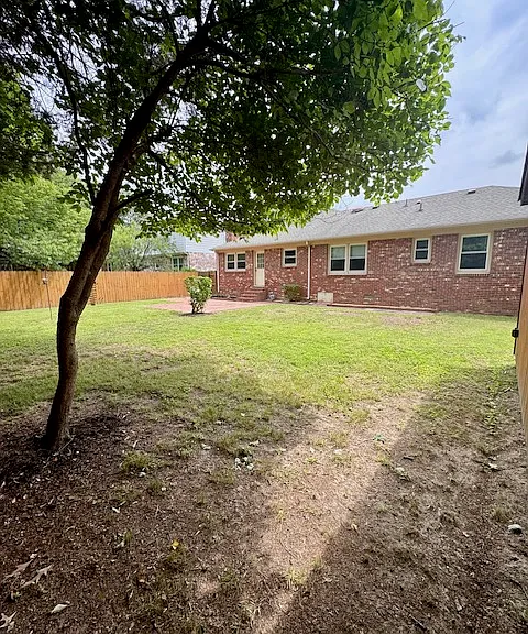 825 Ventnor Dr — Photo 4