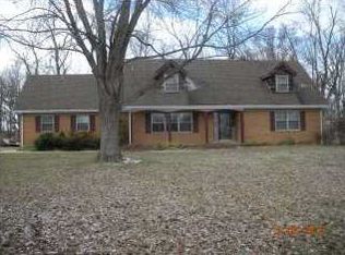 1833 Bullocktown Rd, Boonville, IN 47601