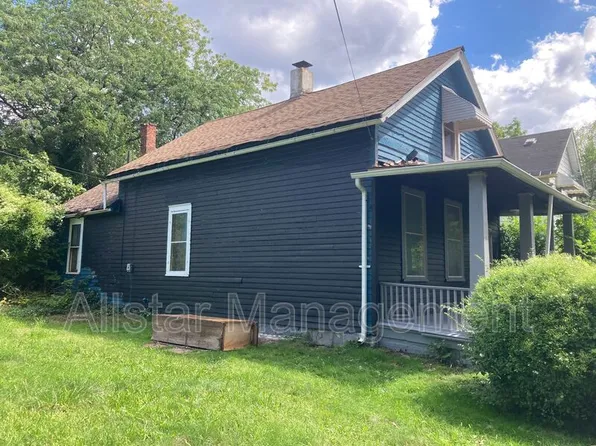 2915 E 64th St, Cleveland, OH 44127