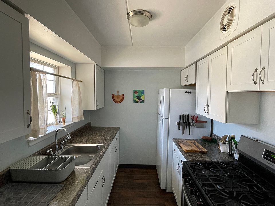 1st image of 176 Beach 61st St Floor 1