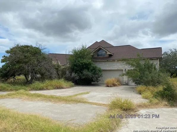 1496 OLD MAGNOLIA RD, Freer, TX 78357