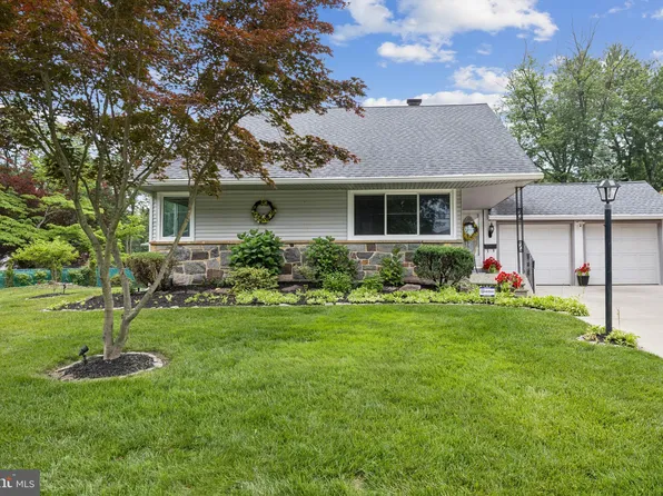 1607 N Bowling Green Dr, Cherry Hill, NJ 08003